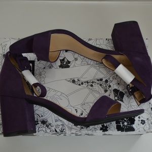 Ladies block heel sandal. Size 9.5